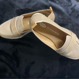 Dr. Scholl’s Be Energized Buff Wedged Slip-ons